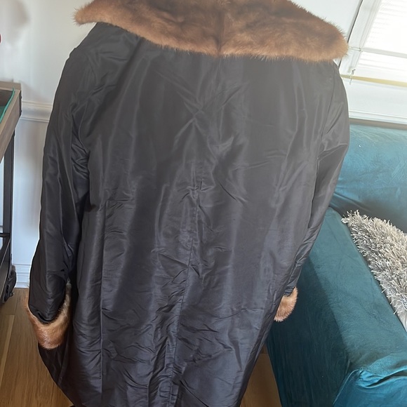 MINK COAT - Picture 5 of 6